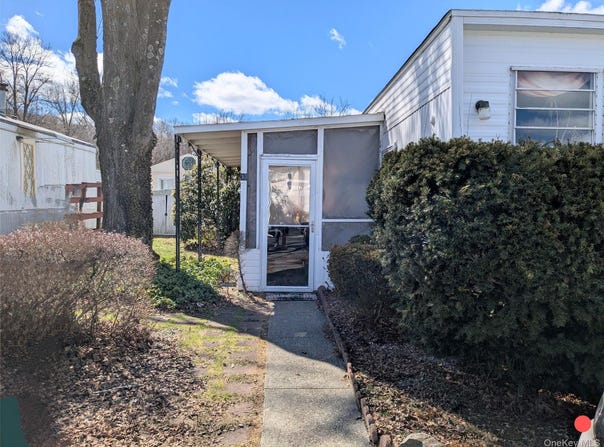 10 Treeline Circle, Cold Spring, NY 10516