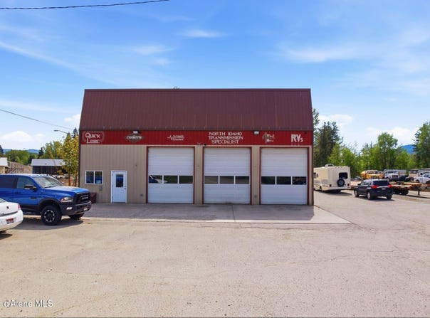 30826 Highway 200, Ponderay, ID 83852