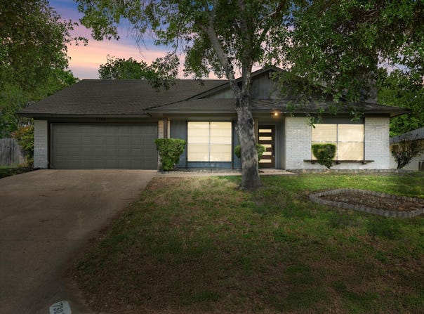 7302 Sevilla Dr, Austin, TX 78752