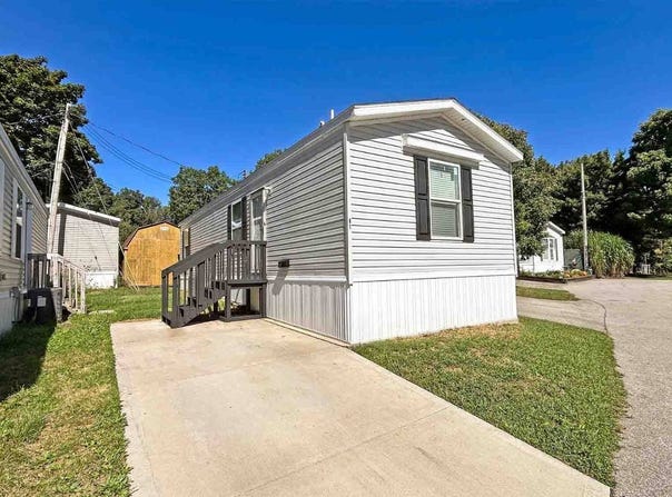7055 Quarry Rd., Amherst, OH 44001