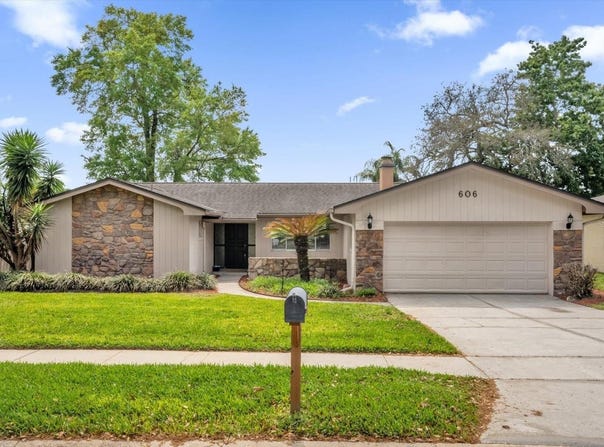 606 IRIS STREET, ALTAMONTE SPRINGS, FL 32714