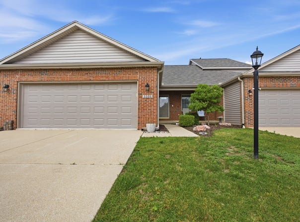 2526 Windward Boulevard, Champaign, IL 61821