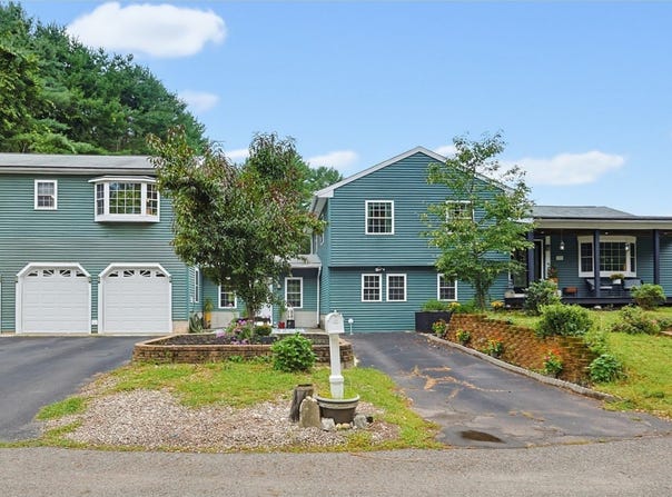 25 Old Elmdale Rd, Uxbridge, MA 01569
