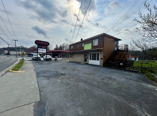 718 N Main St, Marion, VA 24354
