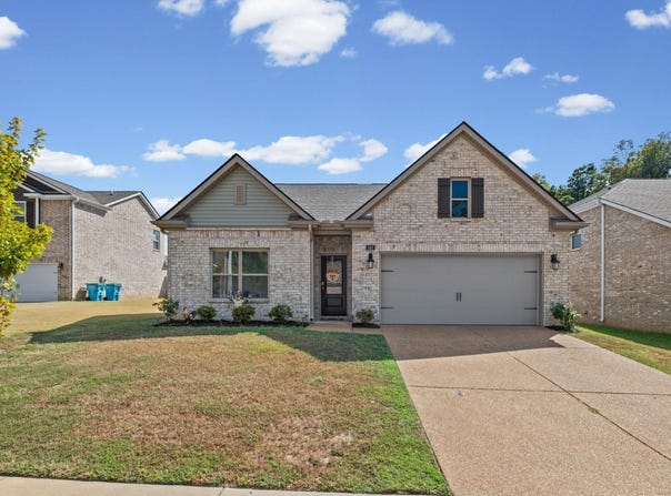245 WALKER MEADOWS Ln, Munford, TN 38058