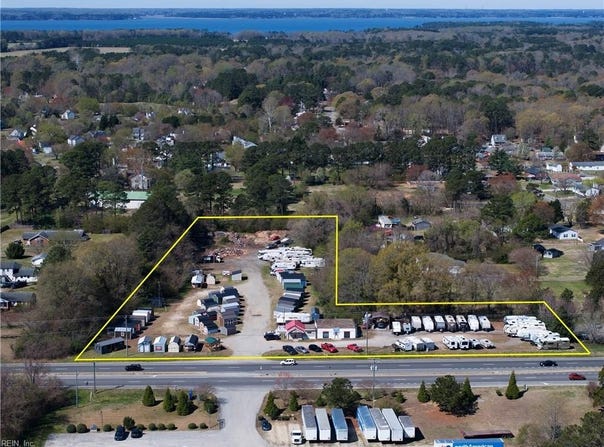 3736 George Washington Memorial Highway, Gloucester Point, VA 23062