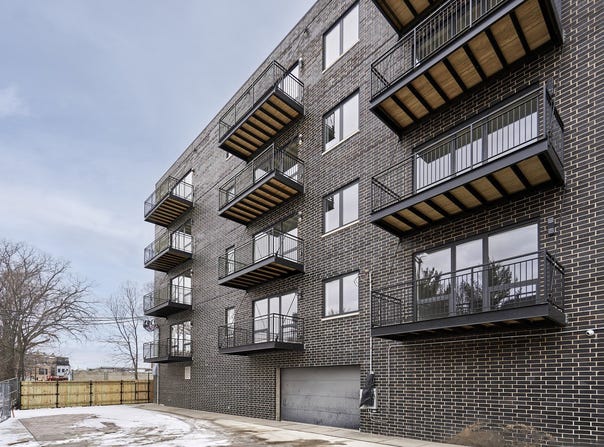 451 E Pershing Avenue, Chicago, IL 60653
