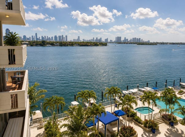 800 West Ave, Miami Beach, FL 33139