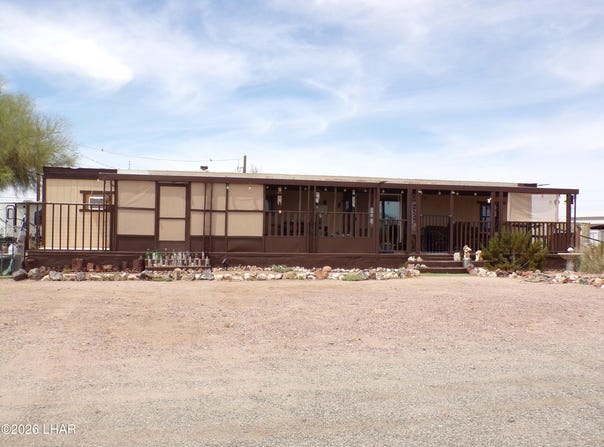 27697 Santa Fe Ave, Bouse, AZ 85325