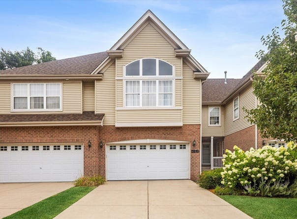 2446 Abbey Drive, Darien, IL 60561