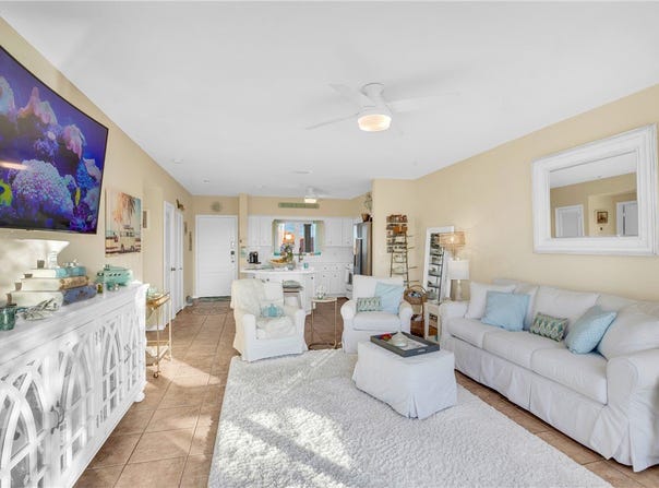5010 Harmony Circle, Vero Beach, FL 32967