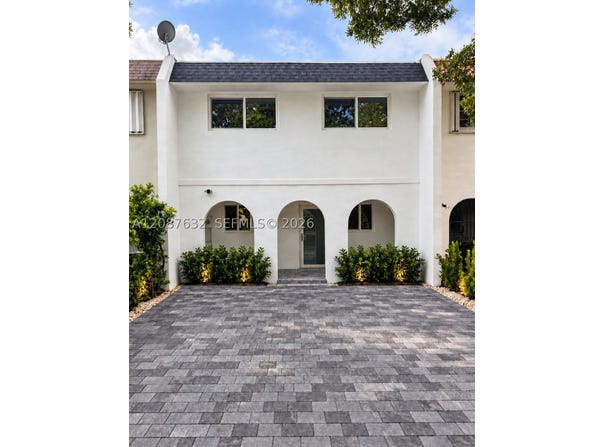 7164 W 3rd Ave, Hialeah, FL 33014