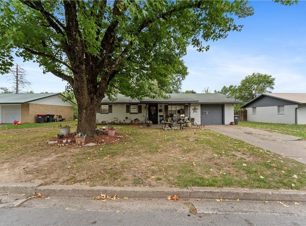 718 Morrison Place, Springdale, AR 72762