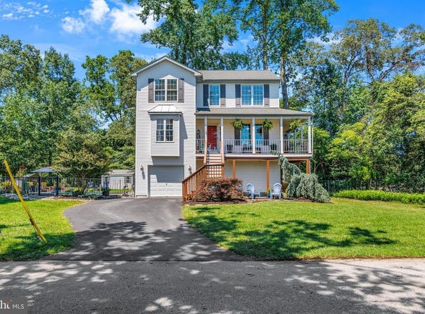 233 CIRCLE RD, PASADENA, MD 21122