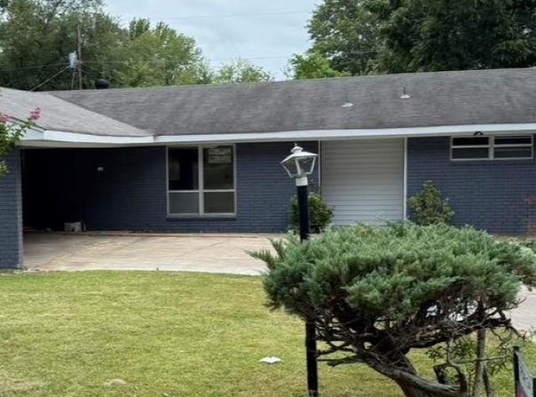 2302 Pine Hill Drive, Pine Bluff, AR 71603-7522