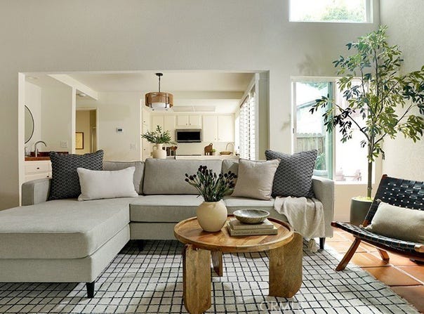 2184 Canyon, Costa Mesa, CA 92627