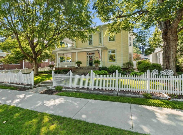 220 S Main St., Henderson, KY 42420