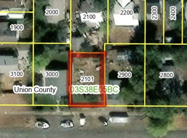 X Avenue, LaGrande, OR 97850