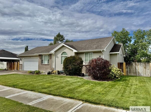 534 Holladay Drive, Ammon, ID 83406