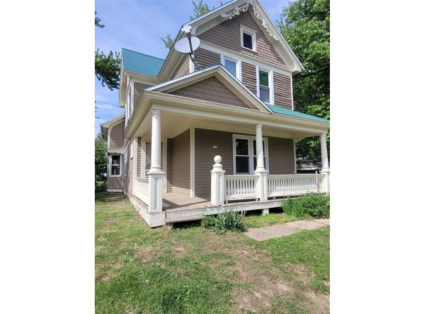 112 W Spring Street, Loyal, WI 54446