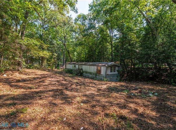 166 Barricks Mill Road, Topping, VA 23169