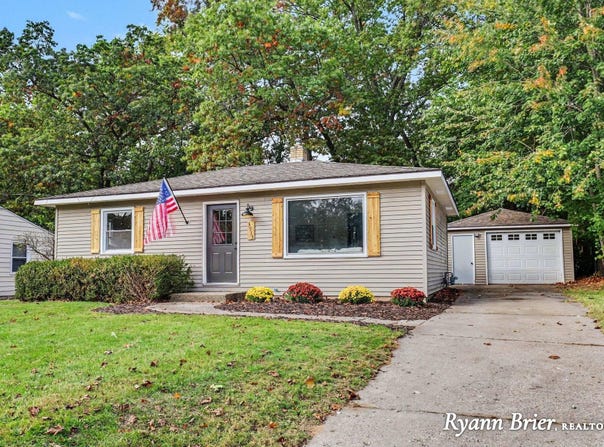 3913 Boone Avenue SW, Wyoming, MI 49519