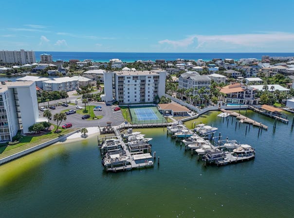 30 Moreno Point Road, Destin, FL 32541