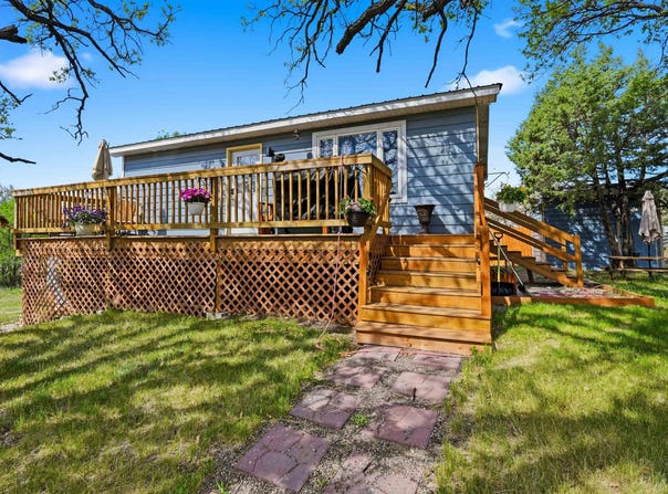 300 8th Avenue, Belle Fourche, SD 57717