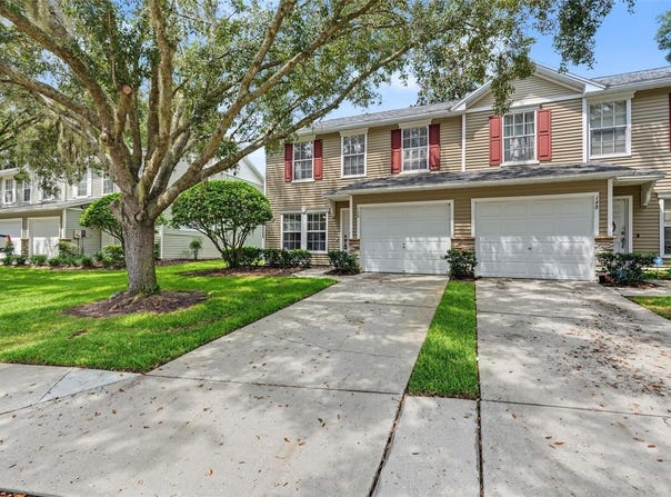 150 SAWTOOTH Drive, VALRICO, FL 33594
