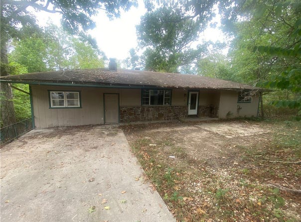 4 Johnson Lane, Bella Vista, AR 72715