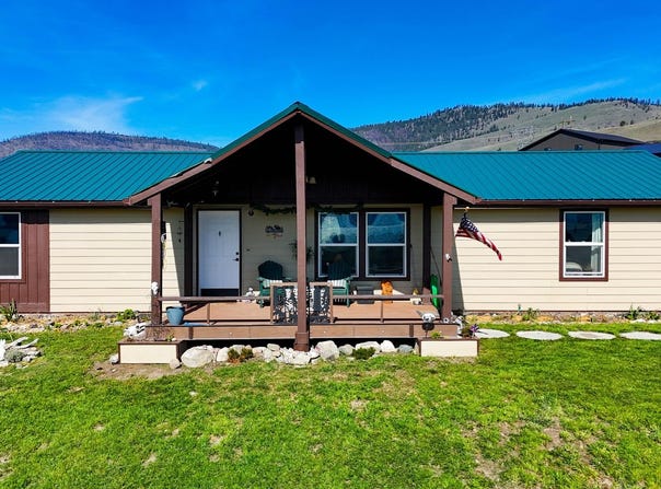 25655 Left Hand Drive, Elmo, MT 59915