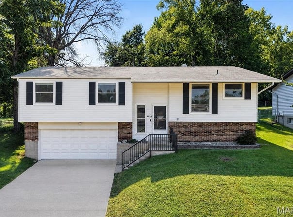 1922 Catlin Drive, Barnhart, MO 63012