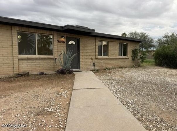 7136 E 38th Street, Tucson, AZ 85730