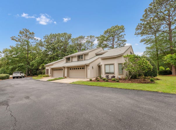 1221 Oakmont Drive, Niceville, FL 32578