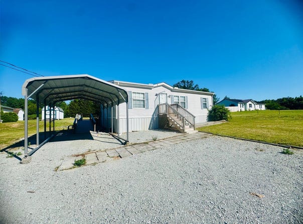 290 Blackburn Road, Mc Kenzie, TN 38201