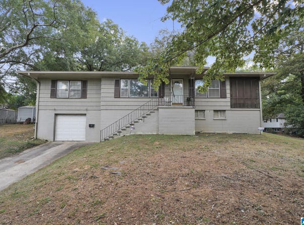 2001 E PRINCETON AVENUE, TARRANT, AL 35217