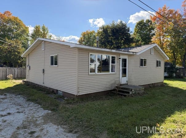 205 E Eastern Avenue, L'Anse, MI 49946