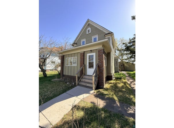 5314 E 3rd St, Superior, WI 54880