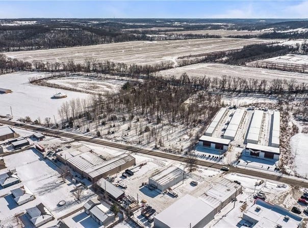 211 SE Old US 40 Highway, Grain Valley, MO 64075