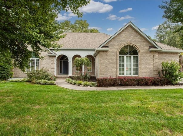 3317 Dominion Drive, Independence, MO 64055