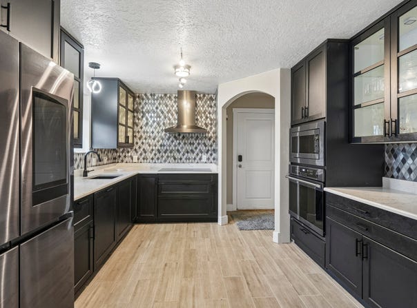 633 E 4TH Ave N, Salt Lake City, UT 84103