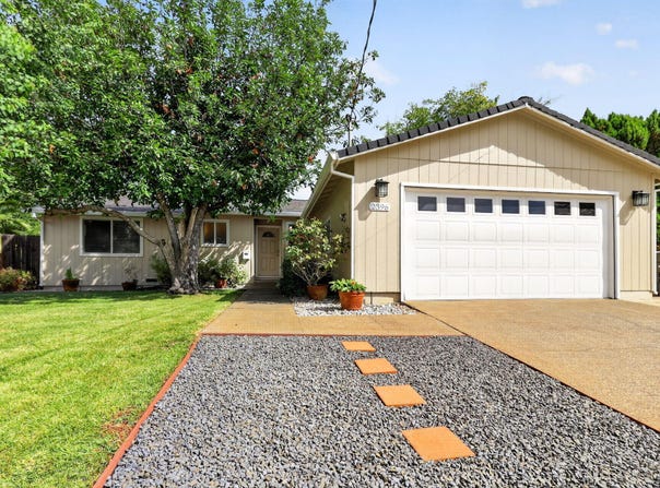 2396 Hawn Avenue, Redding, CA 96002