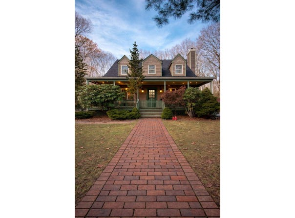 37 N VIEW DR, Sag Harbor, NY 11963