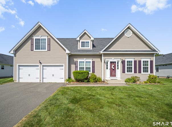 3 Steeple View Drive, Ellington, CT 06029