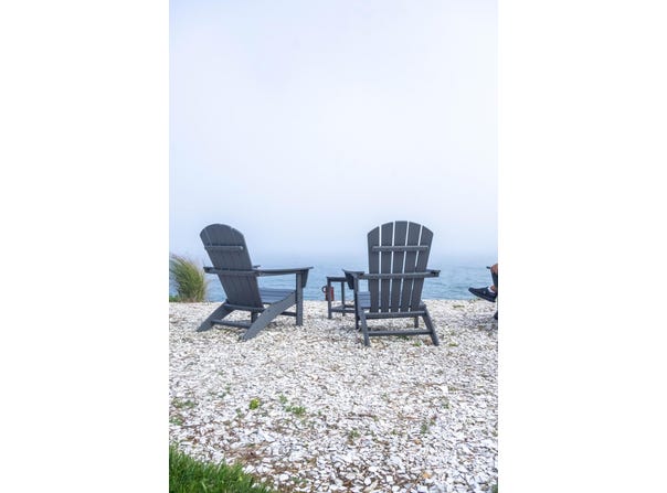 90 Shore Drive W, Mashpee, MA 02649