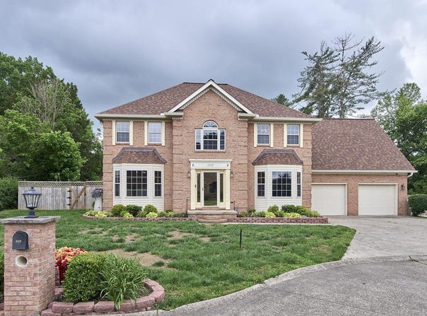202 Pleasant Valley, Hurricane, WV 25526