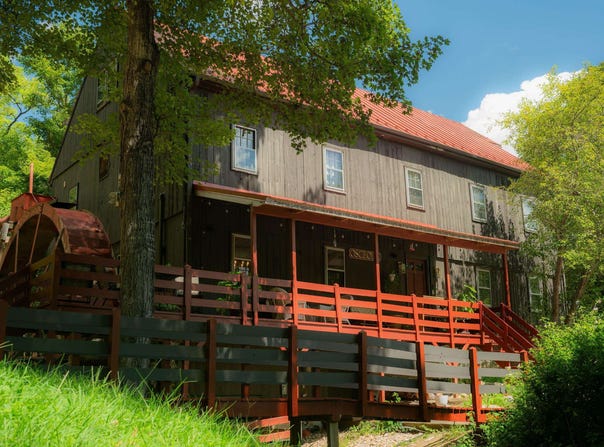 352 TYE RIVER TPKE, VESUVIUS, VA 24483