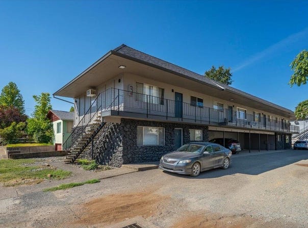 1114 Orange Avenue, Redding, CA 96001