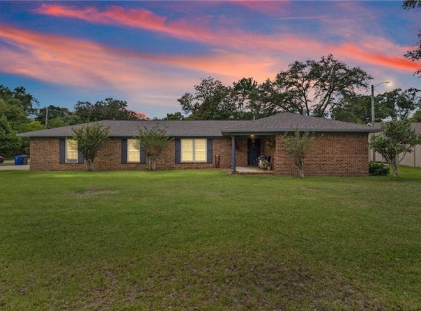 1011 Pine Street, Foley, AL 36535
