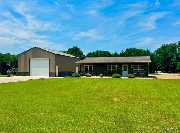22981 Lick Creek Estates Place, Perry, MO 63462